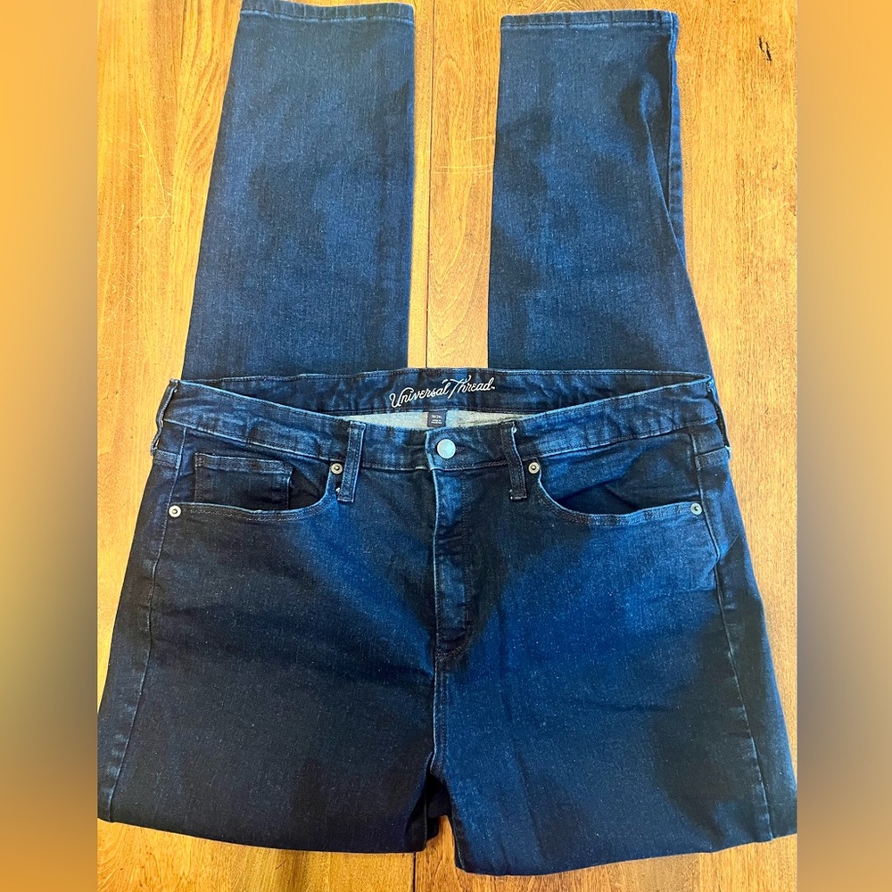 NWOT Universal Thread  high-rise skinny jeans